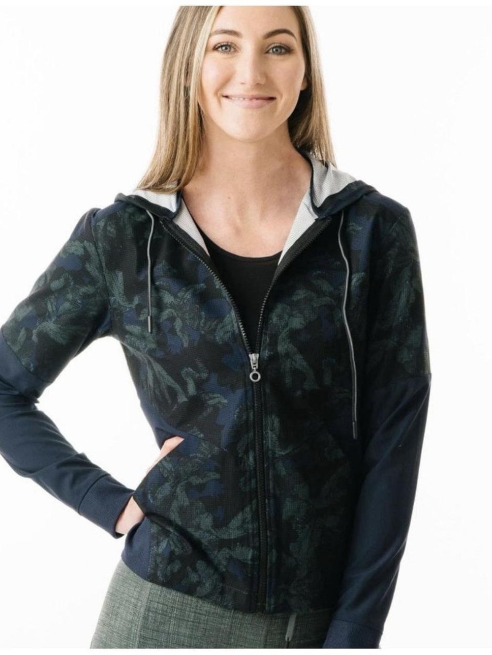 ZYIA Active Evening Paradise Camo Mesh Ripstop Jacket Size Medium Athletic